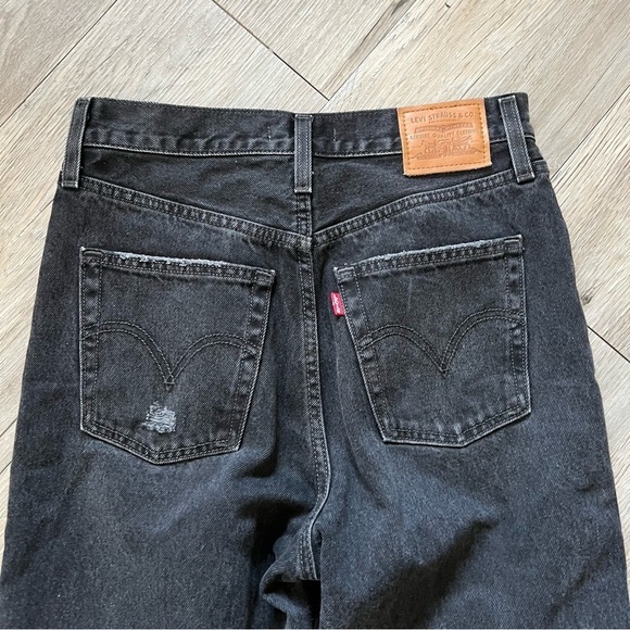 Levi’s Jean​ - Picture 4 of 5